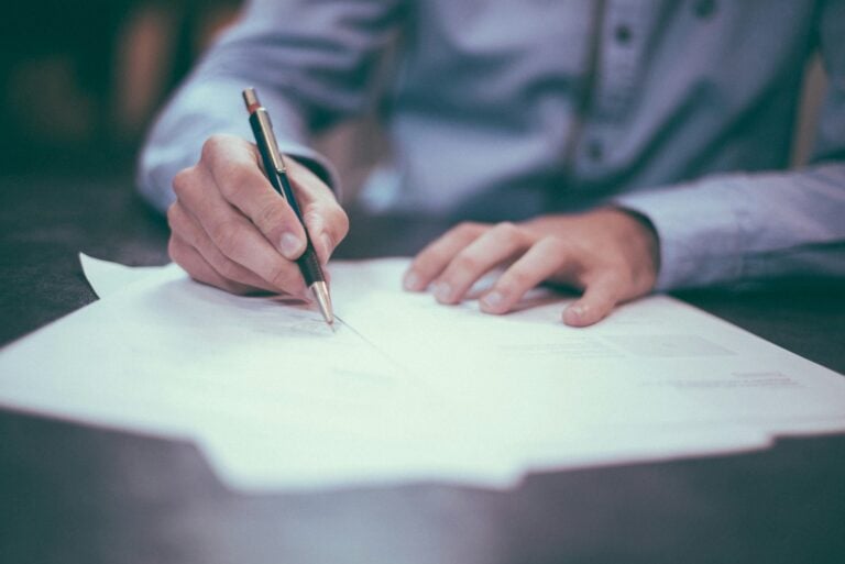 Contratación de seguro de decesos para mayores en Alicante sin letra pequeña